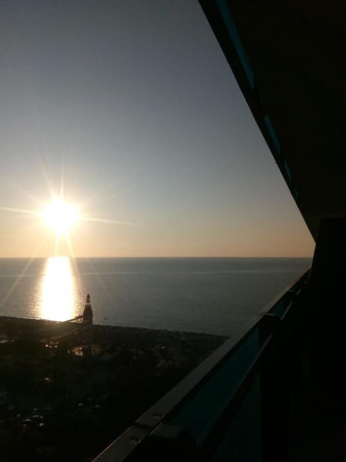 Апартаменты С Видом На Море Twin Towers Batumi, Orbi City Exterior photo